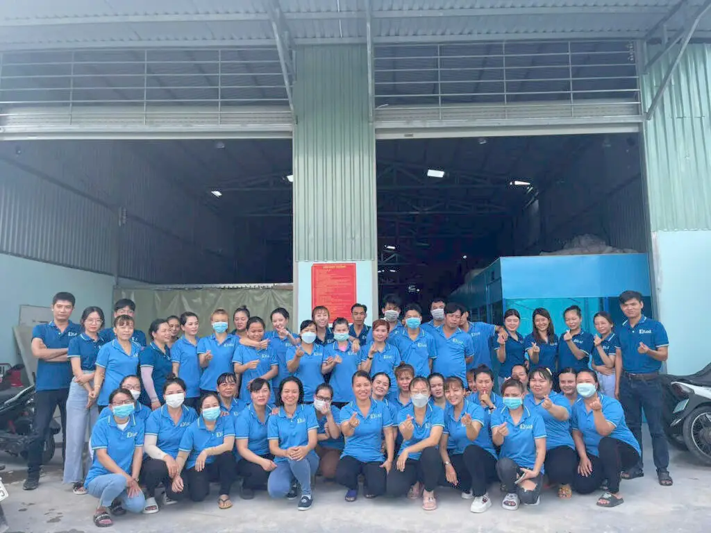 xưởng sản xuất giày da nữ uy tín